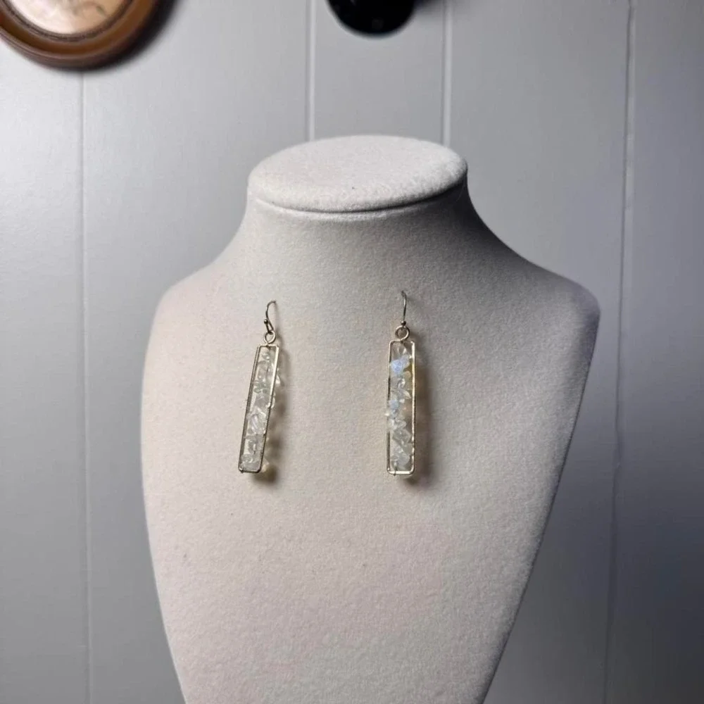 Gold Tone Rectangular Moonstone Chip Drop Dangle Earrings Boho Iridescent - Picture 7 of 8